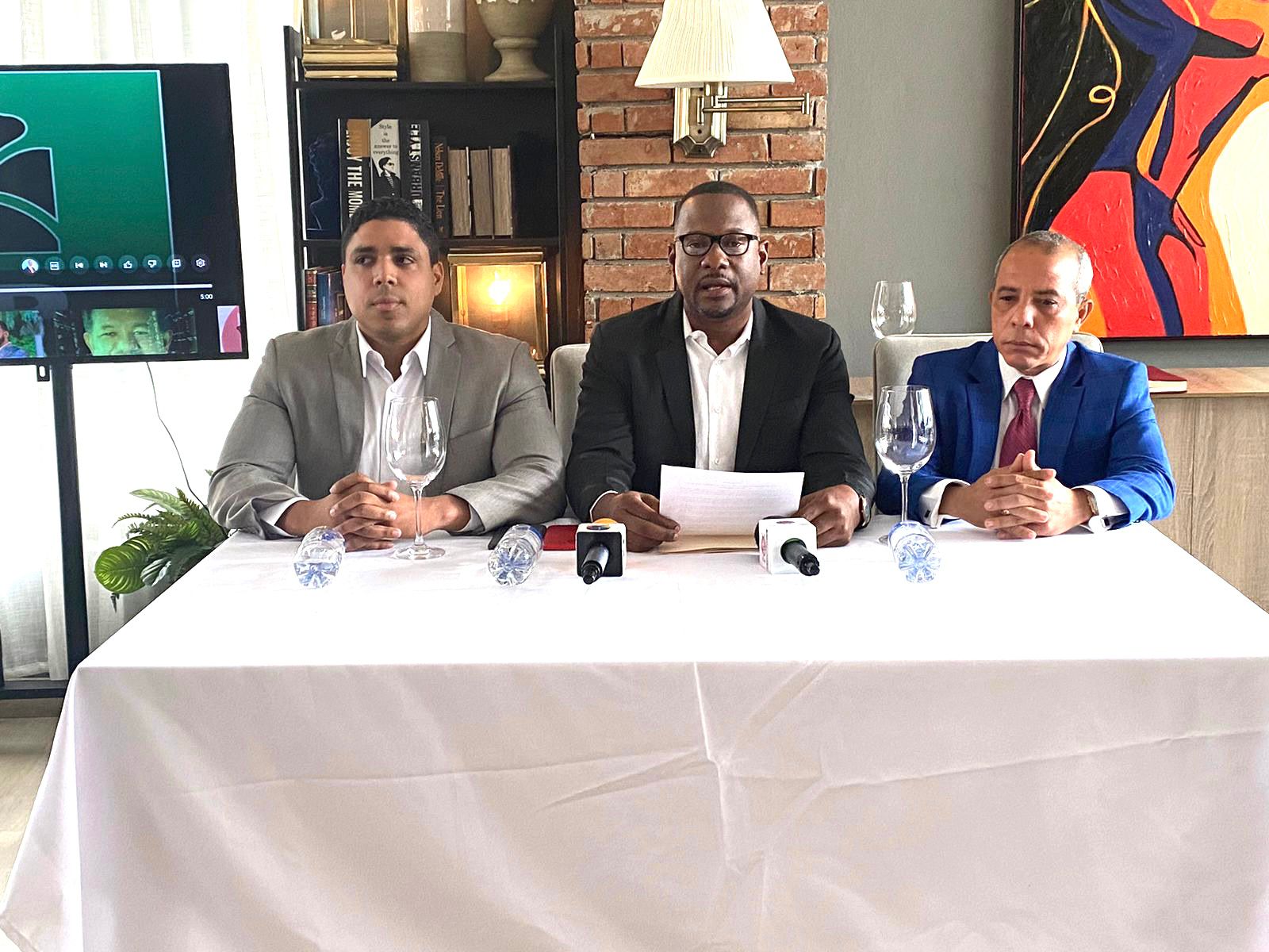 Dirigentes y precandidatos de la FP aseguran diputados se hacen cómplice del poder ejecutivo para endeudar el país