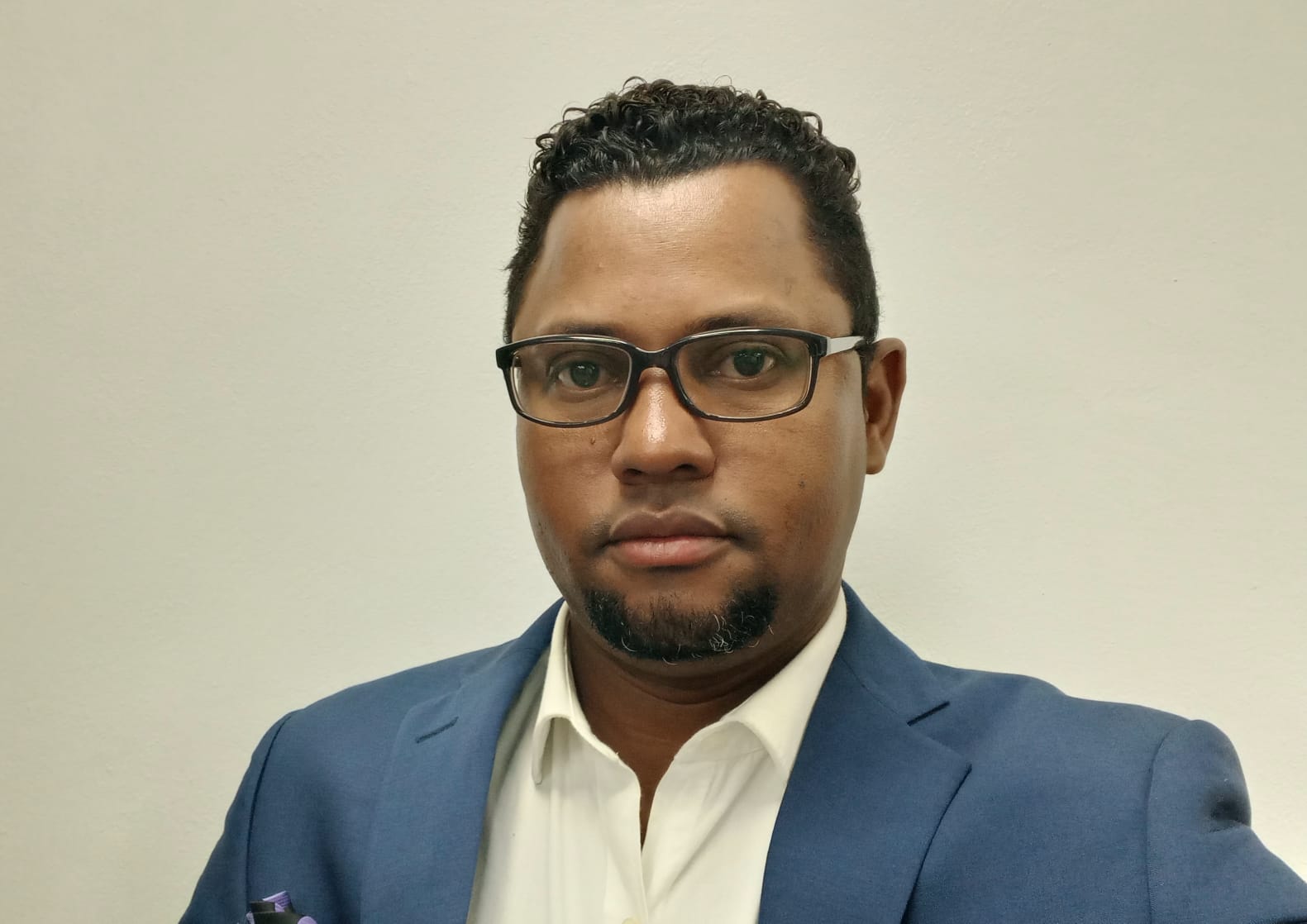 Periodista Jesús Camilo exige mayor equidad en publicidad Estatal en cumplimiento a Decreto 1-24