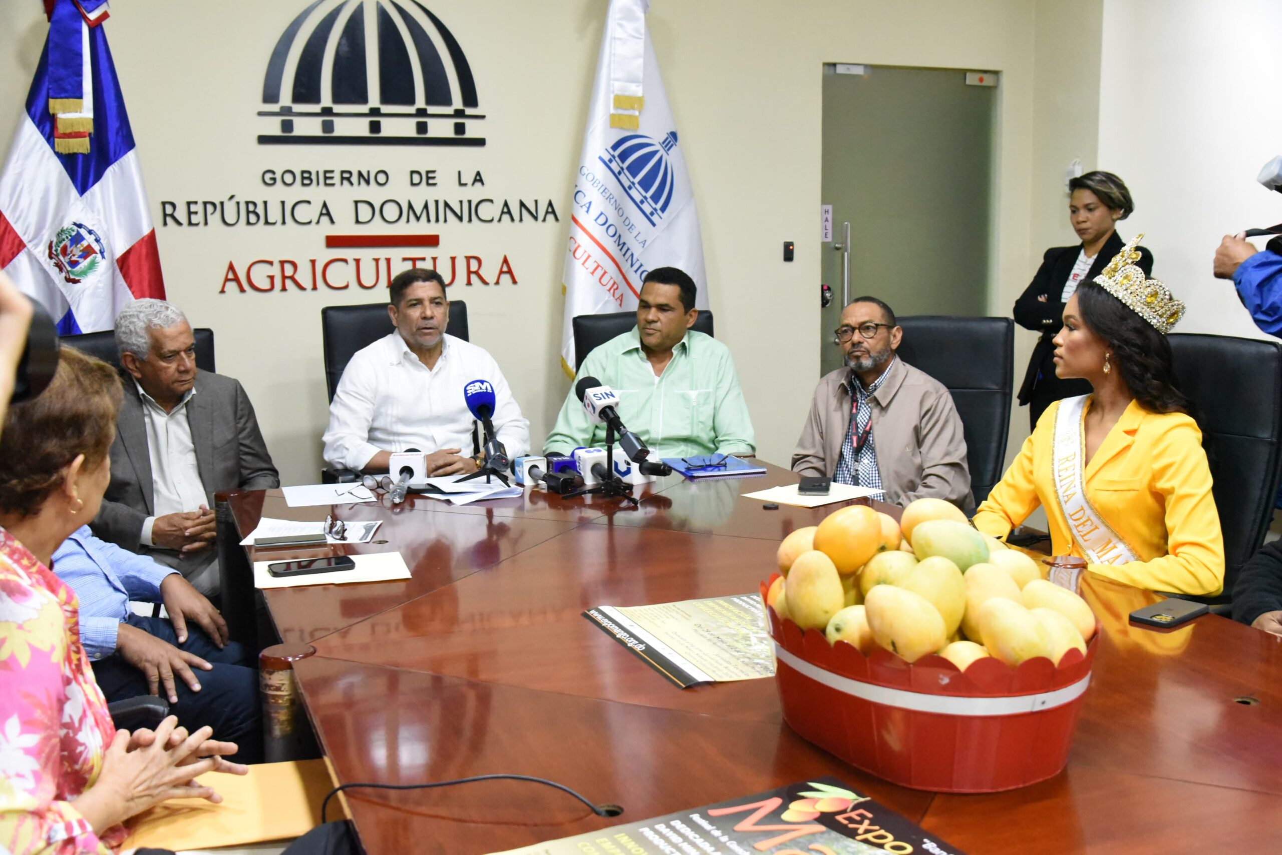 Ministerio de Agricultura invita a Expo Mango 2024.