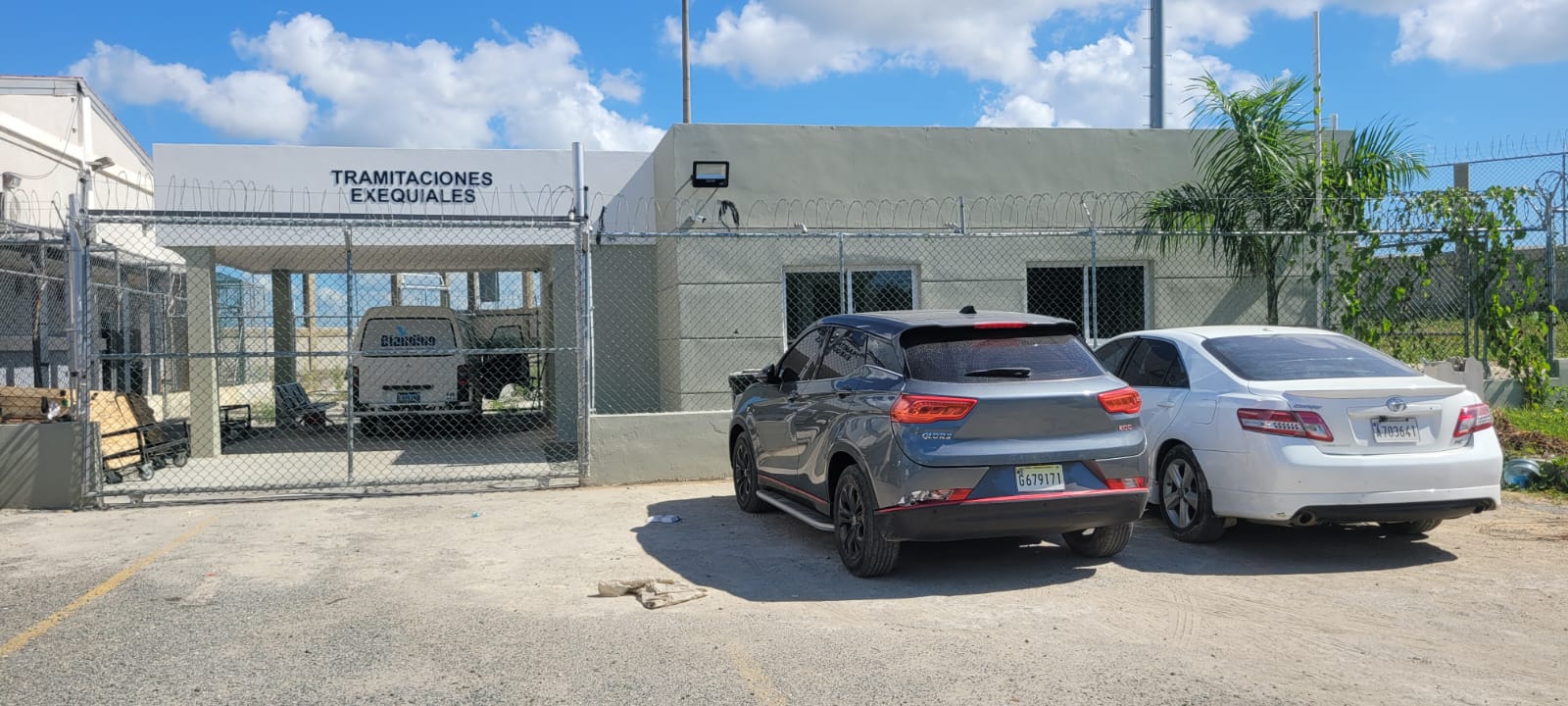 Mal servicio de Funeraria Blandino en perjuicio de familiares de difuntos traídos al país por AILA