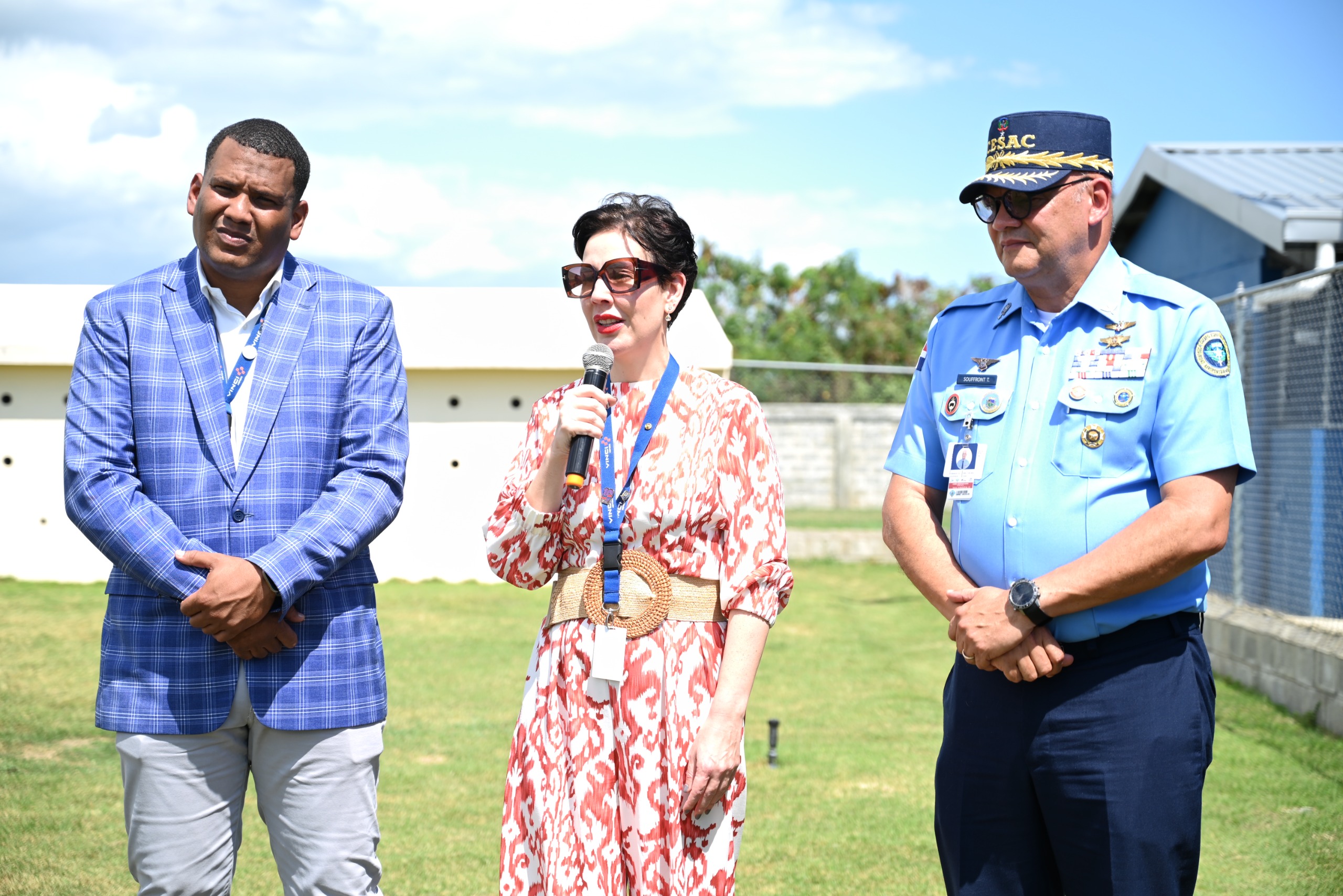 AERODOM dona caninos y equipos tecnológicos al CESAC para potenciar la seguridad aeroportuaria