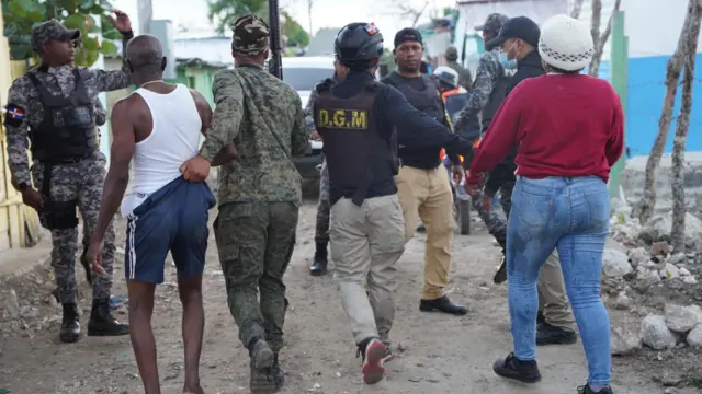 Dirección de Migración deportó a 989 haitianos indocumentados