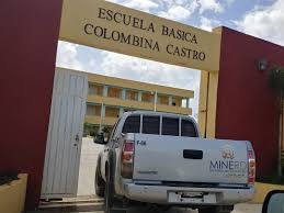 Falta de agua potable genera descontento y suspensión de docencia en Boca Chica