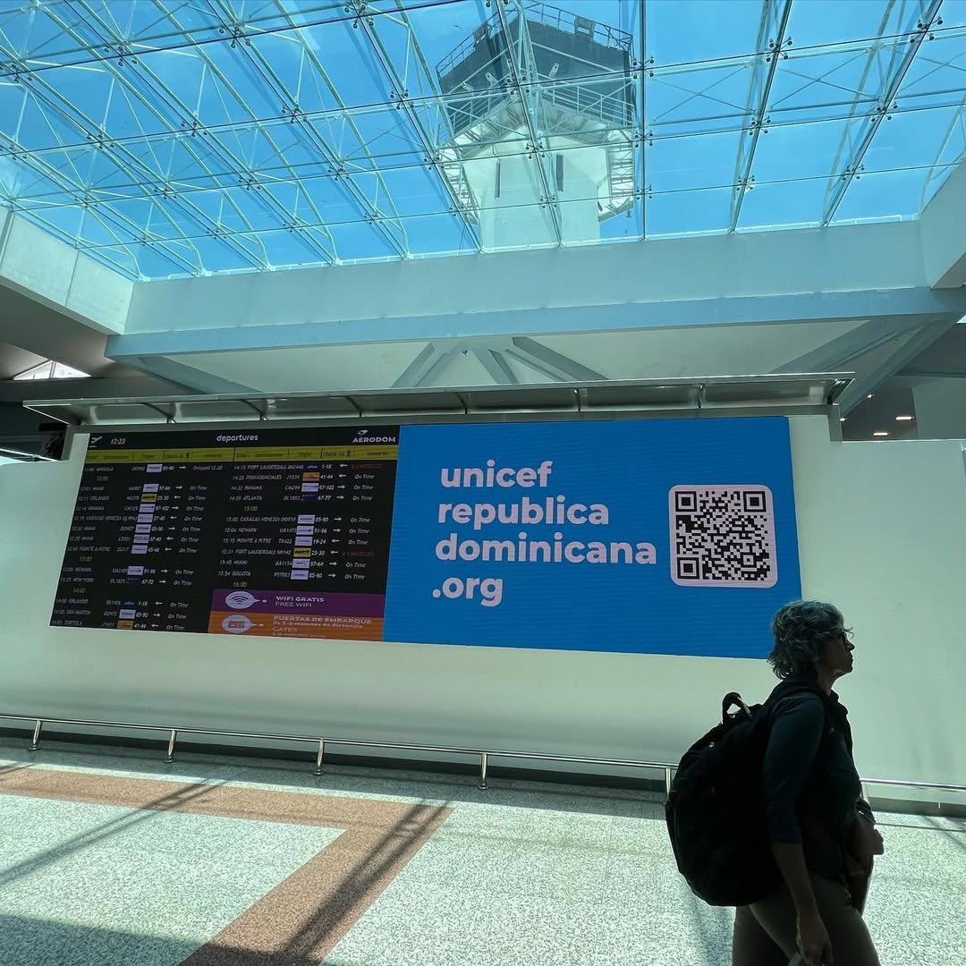 AERODOM y UNICEF transforman aeropuertos en plataformas de impacto social que contribuye con el desarrollo de la niñez
